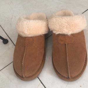 Beige Ugg’s